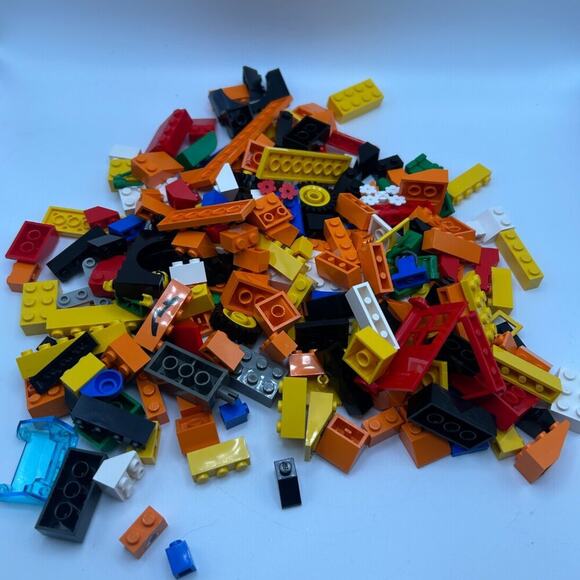 VINTAGE HALLOWEEN LEGO SYSTEM TRICK OR TREAT 250PCS 1998 - Picture 2 of 7